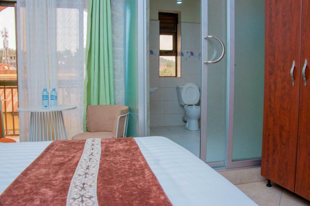 Jarin Hotel Кампала Екстер'єр фото