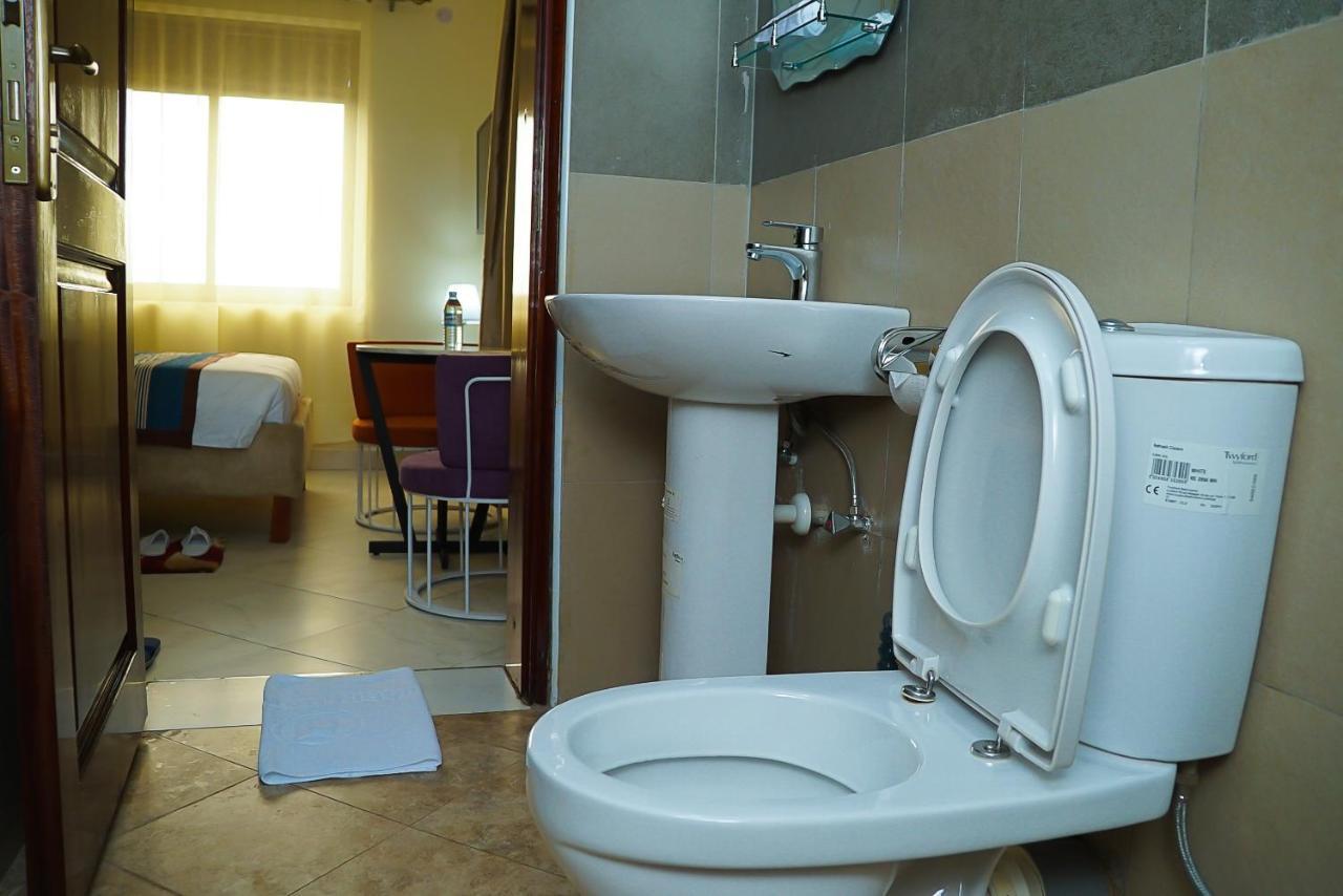 Jarin Hotel Кампала Екстер'єр фото